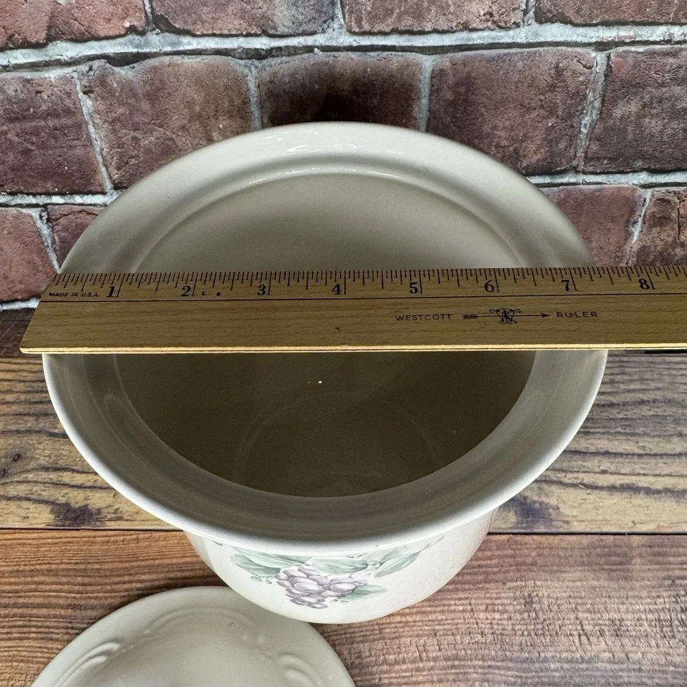 Vintage Pfaltzgraff Grapevine Stoneware Canister W Lid Discontinued- READ‎